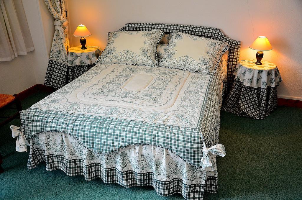 Auberge Bourbonnaise Lurcy-Lévis 部屋 写真